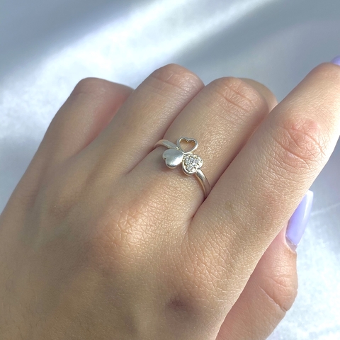 Anel trevo de 4 folhas