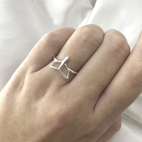 ANEL CAUDA DE SEREIA VAZADA COM TRABALHO