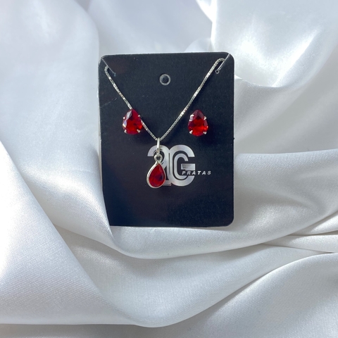 Conjunto com zircônia em gota vermelha