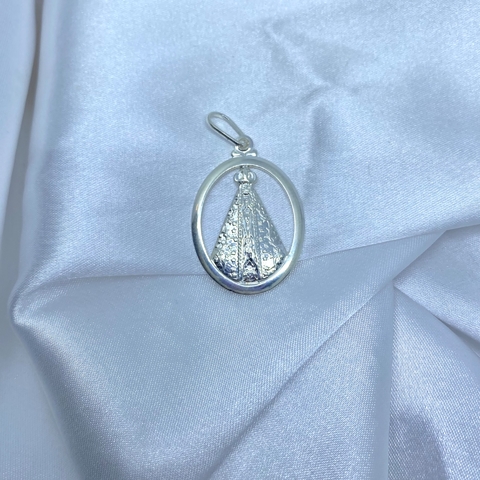 Pingente redondo nossa senhora de aparecida vazado