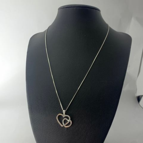 Colar coração duplo com zircônia cravejado