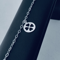 Pulseira Pingente Trevo Vazado - comprar online