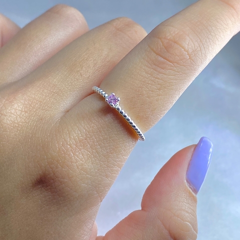 Anel solitário aro bolinho e zircônia rosa