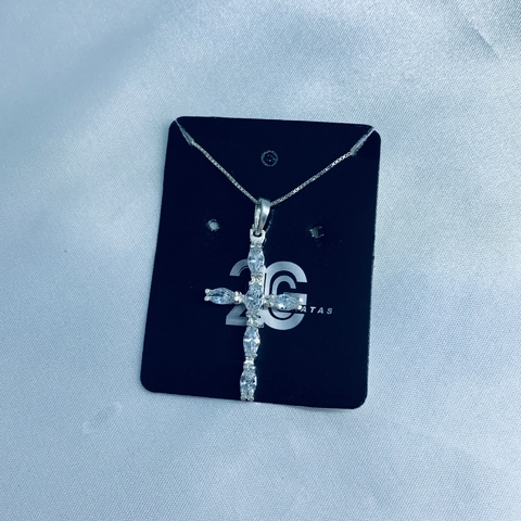 Kit crucifixo com zircônia g
