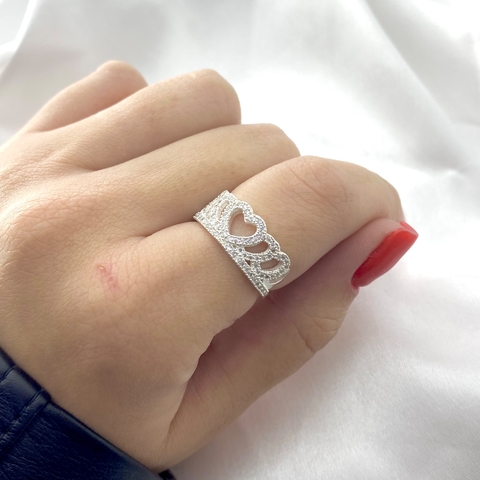 Anel coração cravejado