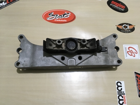 Suporte da Caixa de Transmissão do Camaro LS3 6.2L 2010 a 2015.