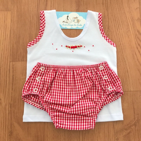 CONJUNTO CAMISETA E TAPA FRALDA