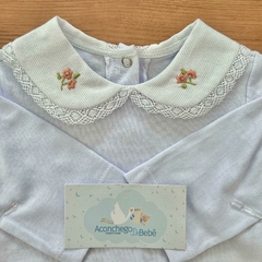 Body com gola bordada - buy online