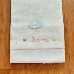 Toalha Fralda Cremer Luxo - Corações Coloridos - Aconchego de Bebê