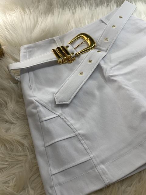 SHORT SAIA TUBINHO COM CINTO