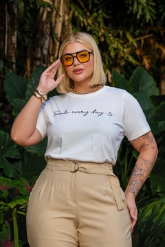 Calça Reta Alfaiataria na internet