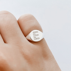 Anel de Prata Inicial Cravejada Mindinho Regulável na internet