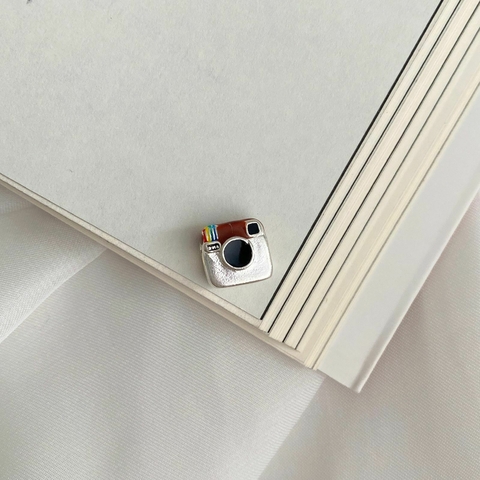 Berloque de Prata Instagram Retrô