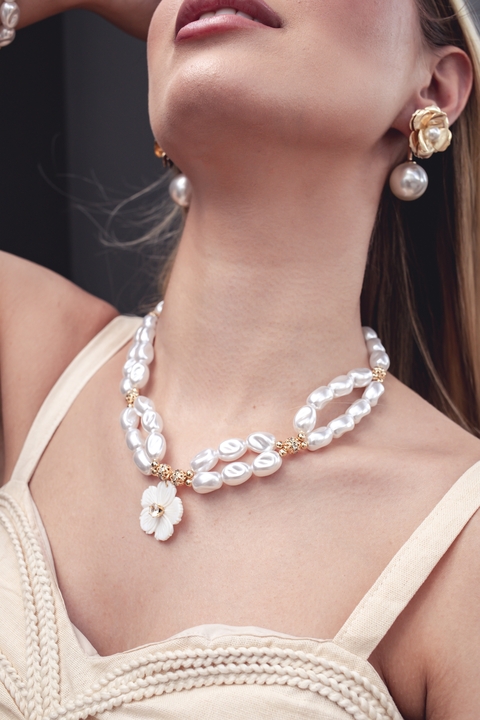 Colar Pérola com Flor Madrepérola Dourado/Prata