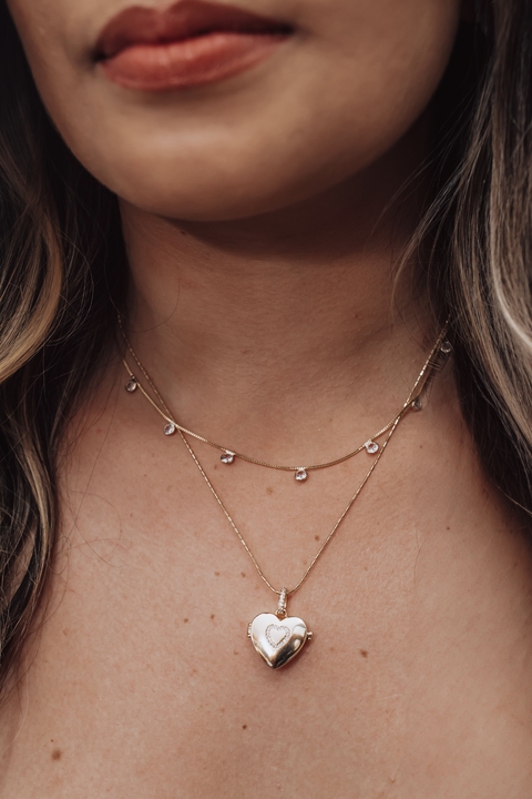 Relicário Coração Cravejado Dourado - comprar online