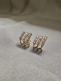 Brinco Cravejado Dourado na internet