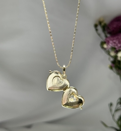 Relicário Coração Cravejado Dourado - loja online