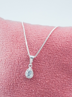 Colar gota cristal - Use Aloha