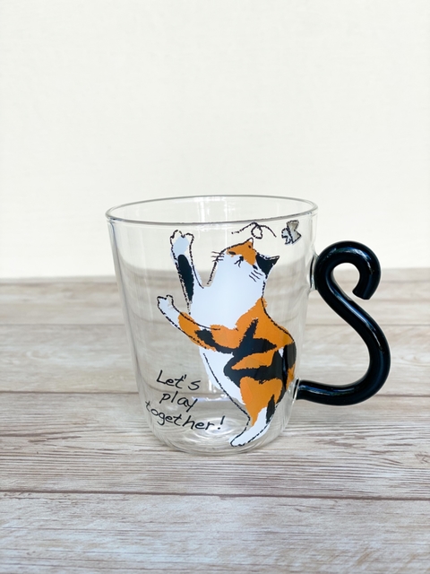 Caneca Mon Chat Gatinha em pé