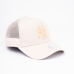 Boné New Era Metallic Trucker Neyyan Stnmt Bege - comprar online