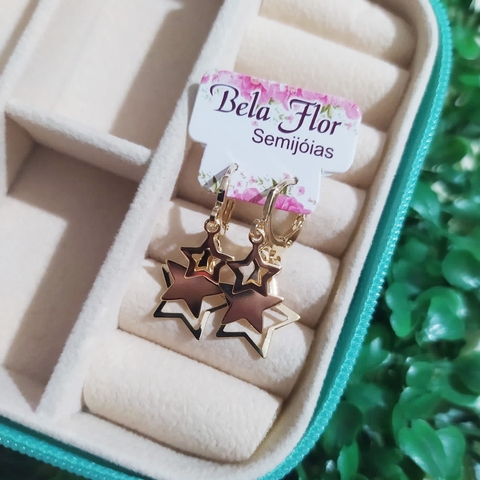 Brinco Argola Pingente Estrelas