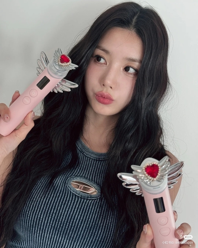 Medicube AGE-R Booster Pro Pink Angel Limited Edition