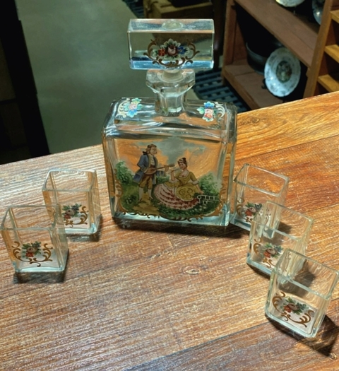 LICOREIRA COM COPINHOS - comprar online