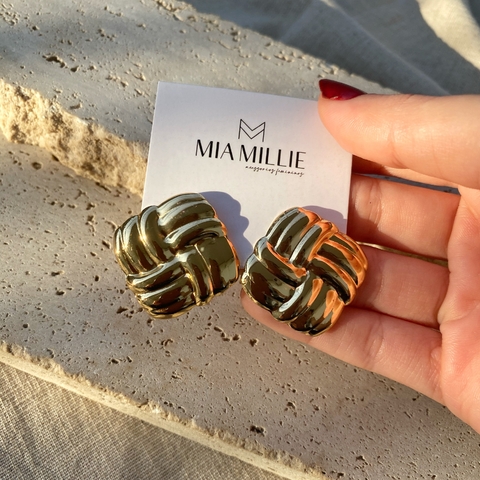 Brinco Chanel Inspired