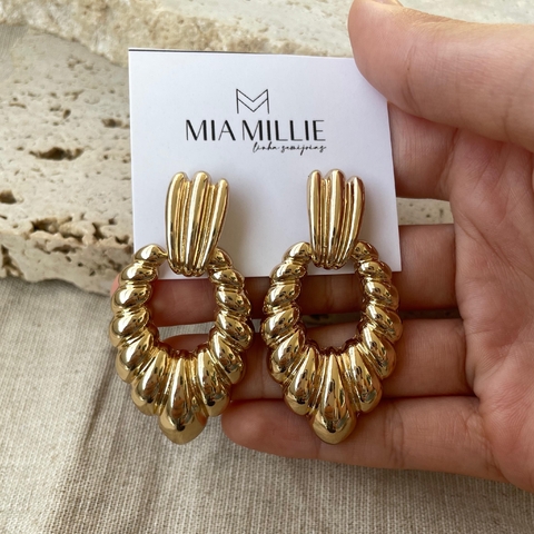 Brinco Janine (dourado)