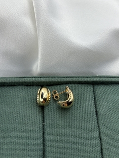 Brinco ferve ouro 18k