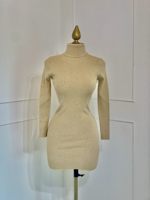 VESTIDO BEIGE PEGADO