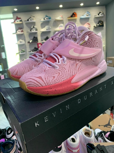 LEBRON JAMES PINK TALLA 25.5 CM G5