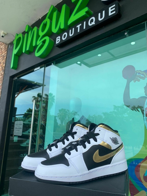 JORDAN 1 METALLIC GOLD TALLA 24CM