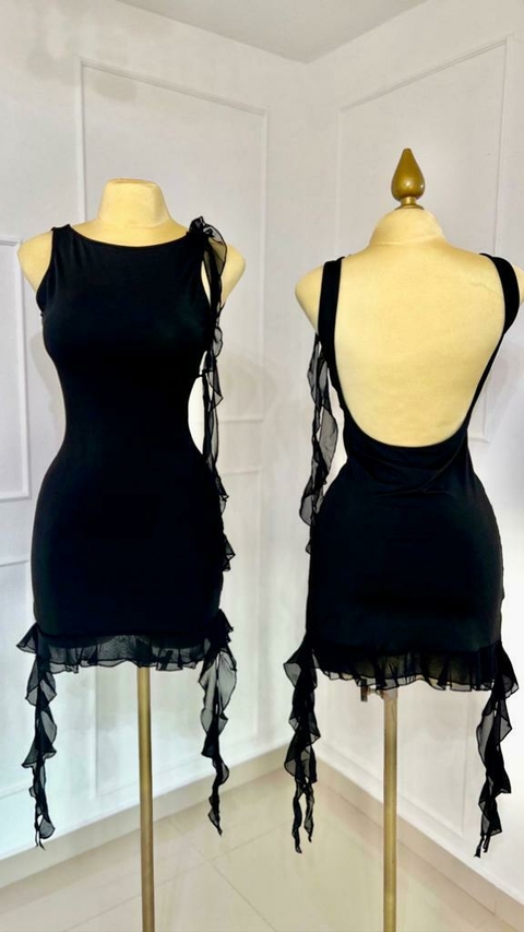 VESTIDO NEGRO FLOR TALLA M/L