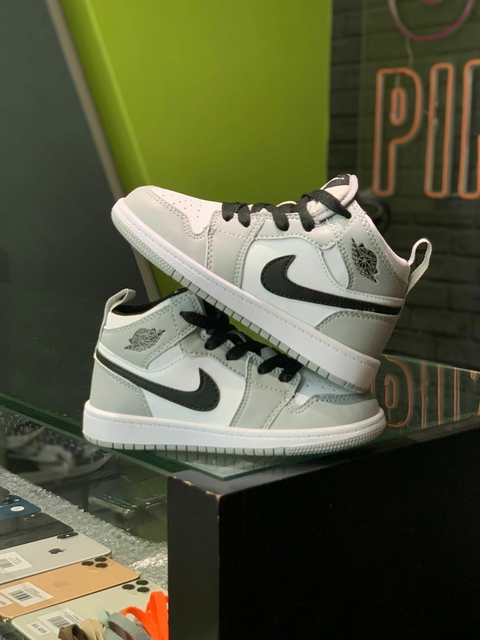 JORDAN 1 MID SMOKE GREY TALLA 13.5 CM G5