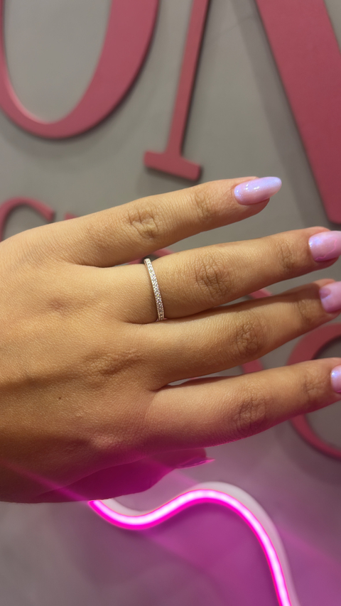 Anel aparador zircônias mini prata 925