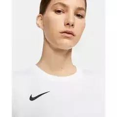 Camiseta Nike Dri-FIT Feminina - Branco BV6728-100 - comprar online