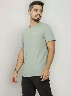 Camiseta Masculina Essencial 201196 VERDE 49 - comprar online