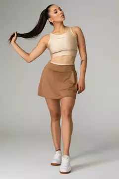 Short Saia com Bolsos Laterais OnMove Golden