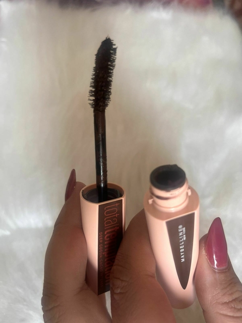 Maybelline Total Temptation - marrom