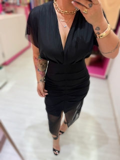 Vestido midi transpassado Mika verão preto na internet