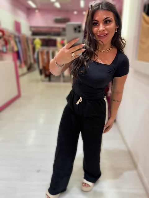 Blusa poliamida gola quadrada preto