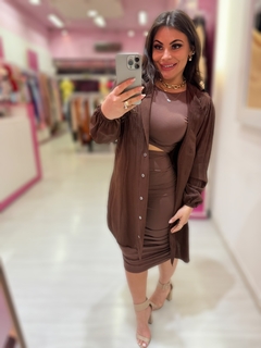 Vestido Chamise Priscila marrom na internet