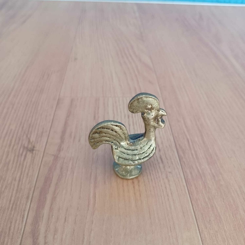 Pequeno Galinho em bronze