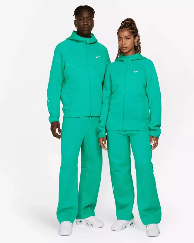 Conjunto Nike NOCTA Tech Fleece Green - Outfitspin Conjunto Nike NOCTA Tech Fleece Green - Outfitspin