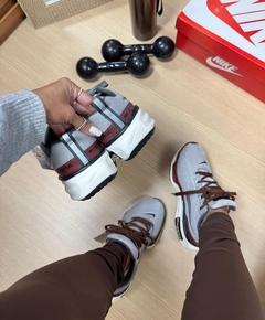 Nike zoom Cinza marron na internet
