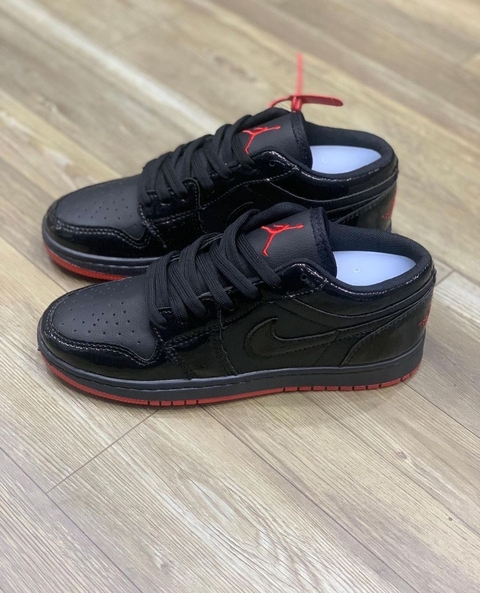 nike air jordan preto c sola vermelho