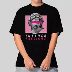 Camiseta Masculina Oversized Intense Feelings