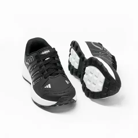 Tênis Infantil Adidas Kanadia TR9