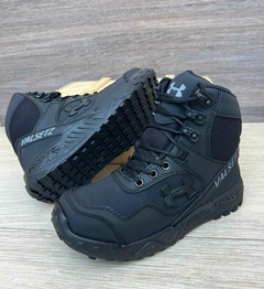 Tactica Ultra Liviana Under Armour en internet